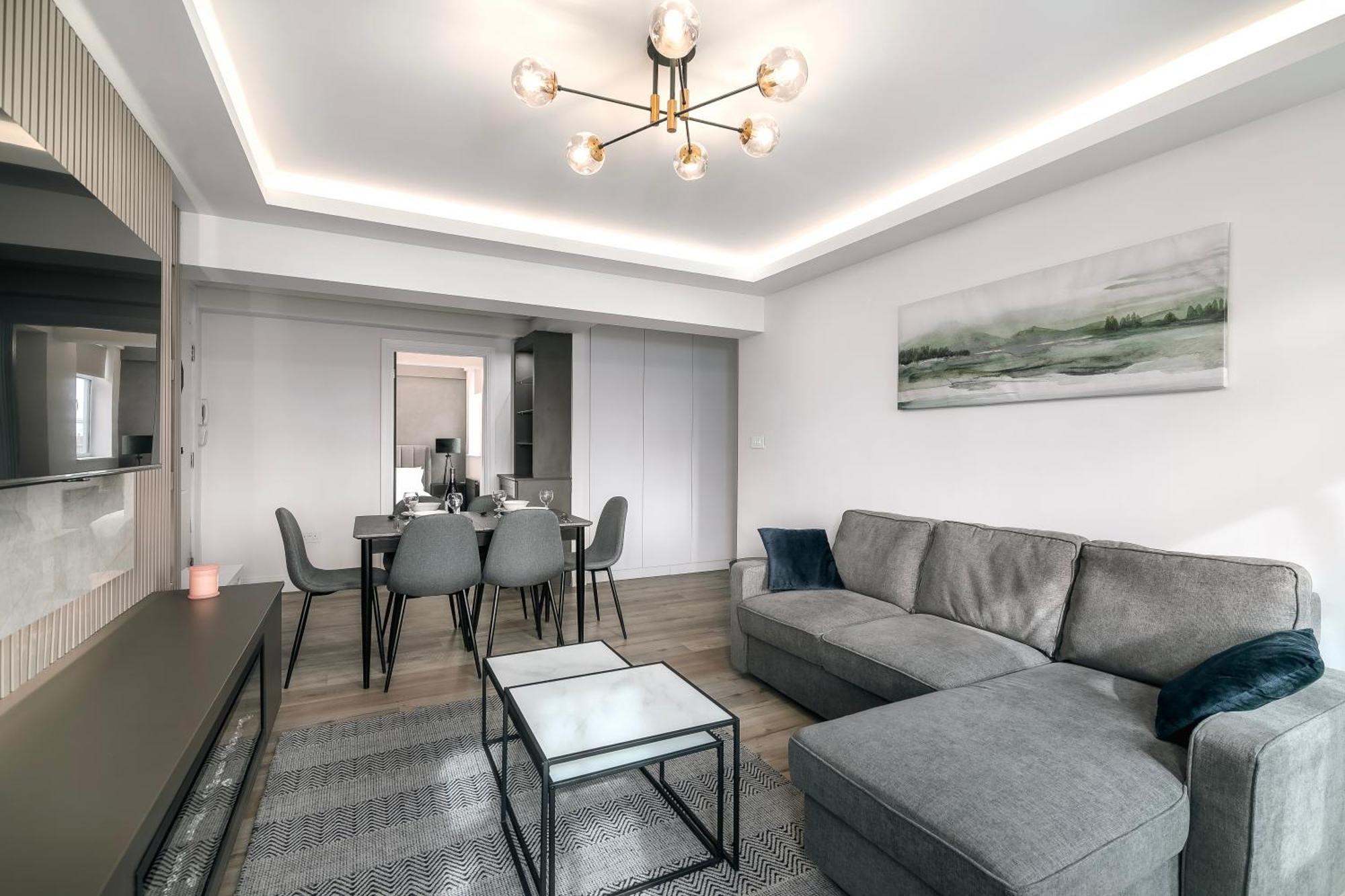 Hyde Park, Marylebone, 3 Bedroom *