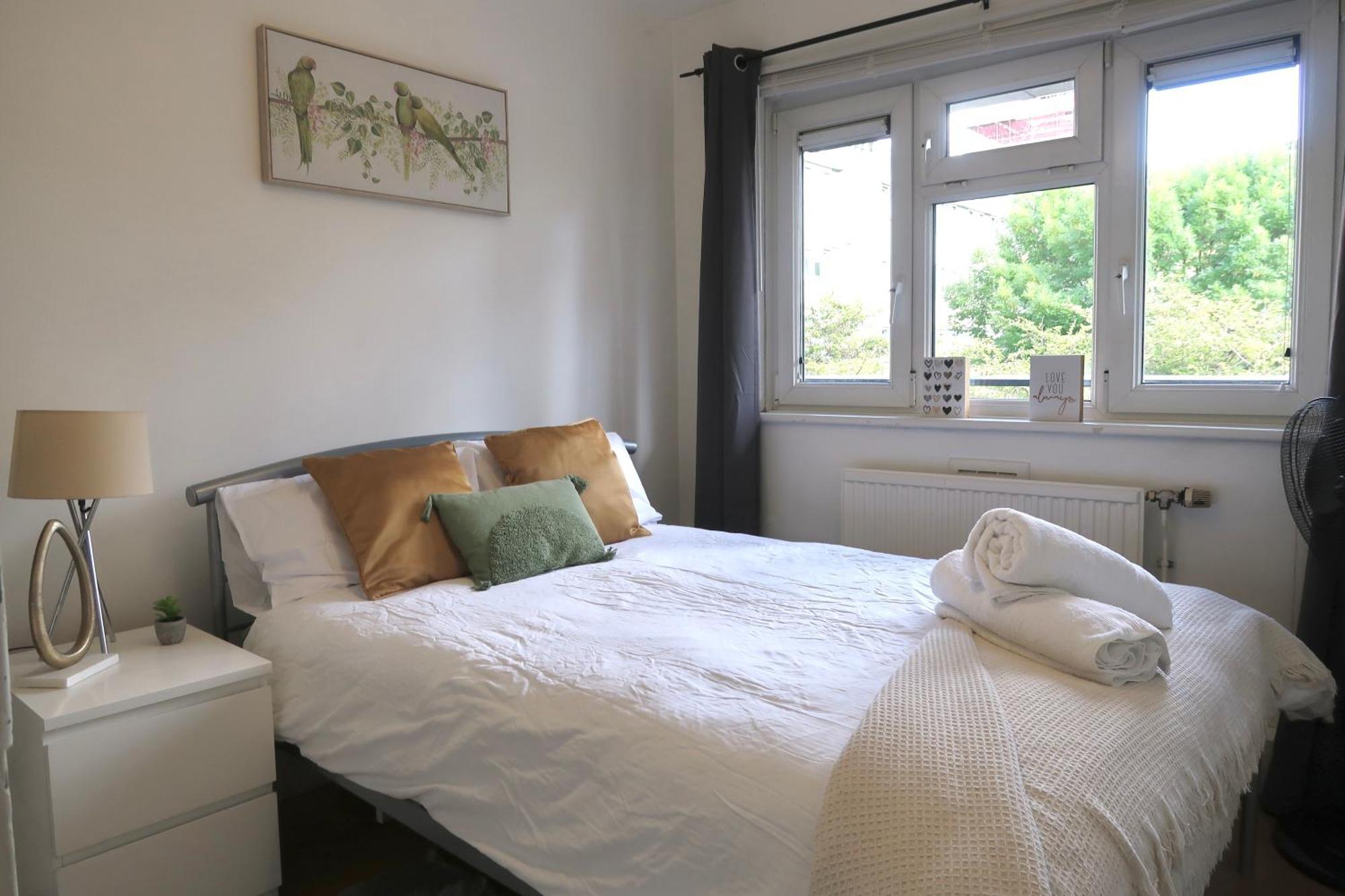 Chic 4-bed In Trendy Clerkenwell W Balcony And Walking Distance To Tube *