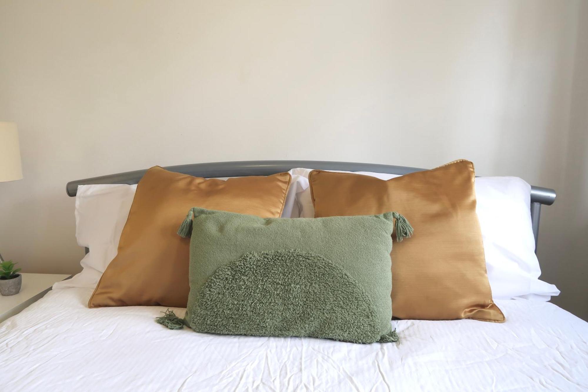 Chic 4-bed In Trendy Clerkenwell W Balcony And Walking Distance To Tube *