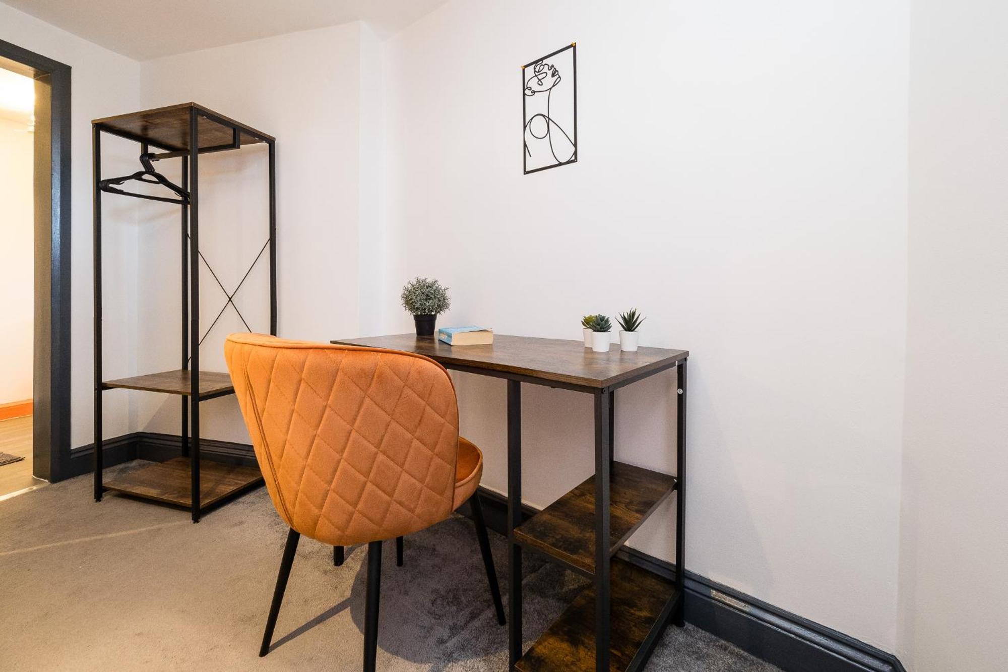 Сasa de vacaciones Spacious 6 Ensuite Bedroom House In *