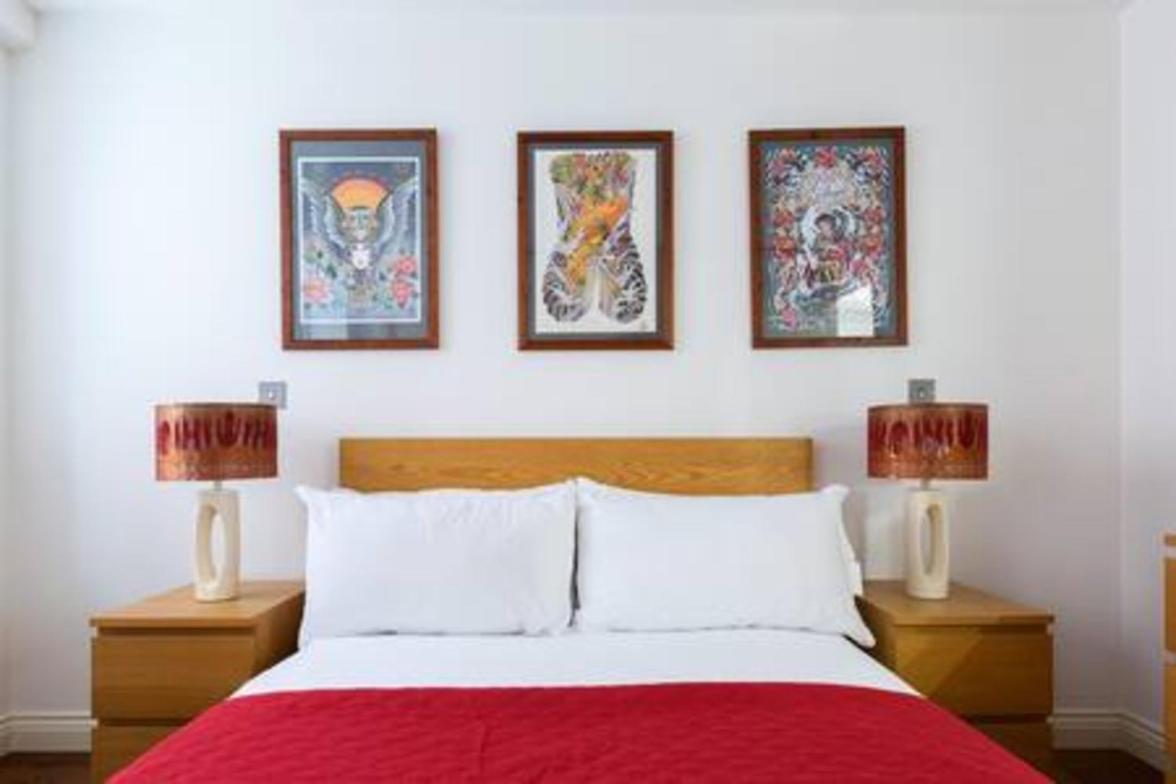 Modern And Large Oasis Flat In Camden With Patio Londen
