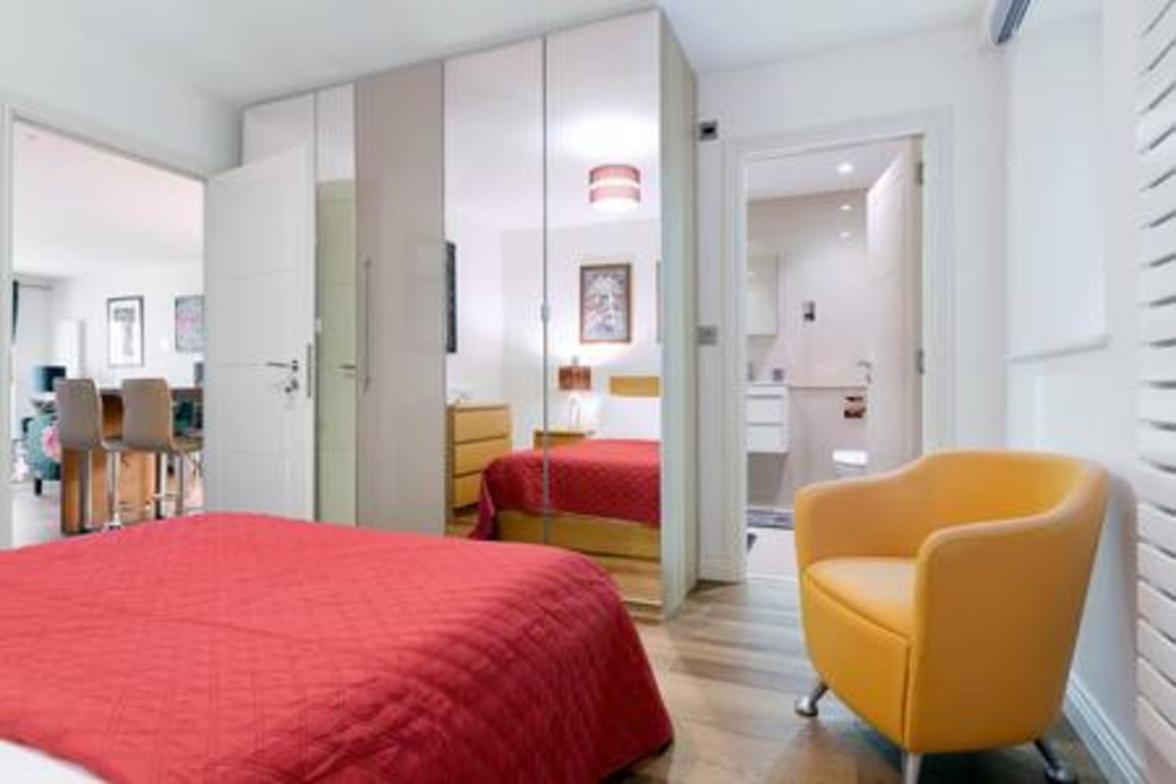 Modern And Large Oasis Flat In Camden With Patio Londen