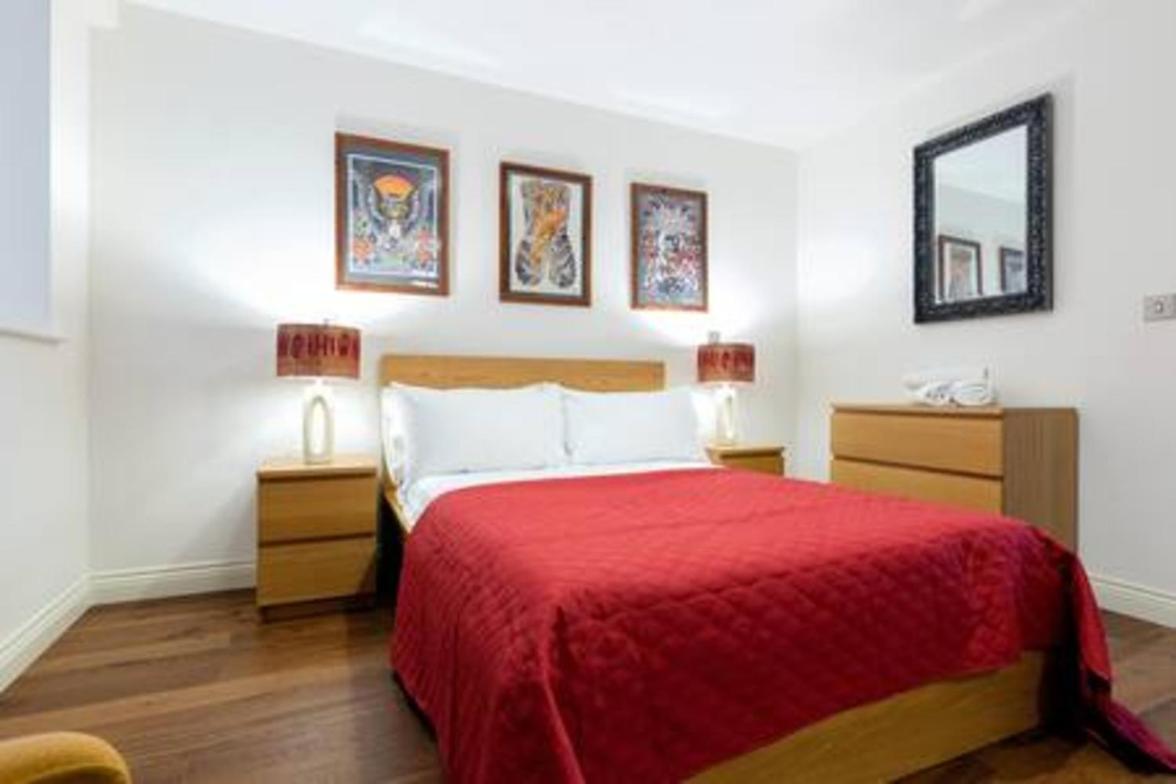 Modern And Large Oasis Flat In Camden With Patio * Londen