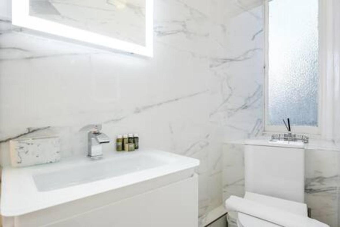 Beautiful Refurbished 2bed2bath Next To Hyde Park * Londres