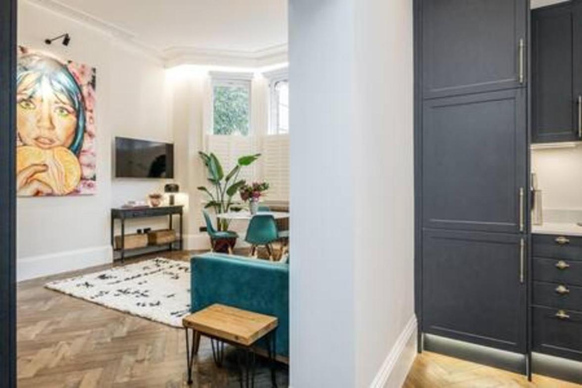 Modern Spacious In Chelsea By Kings Road Appartement Londres
