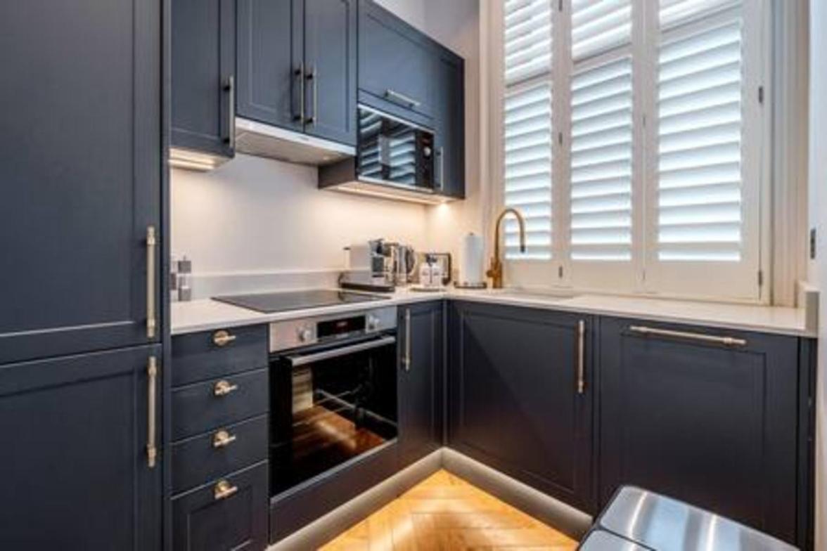 Modern Spacious In Chelsea By Kings Road Appartement Londres