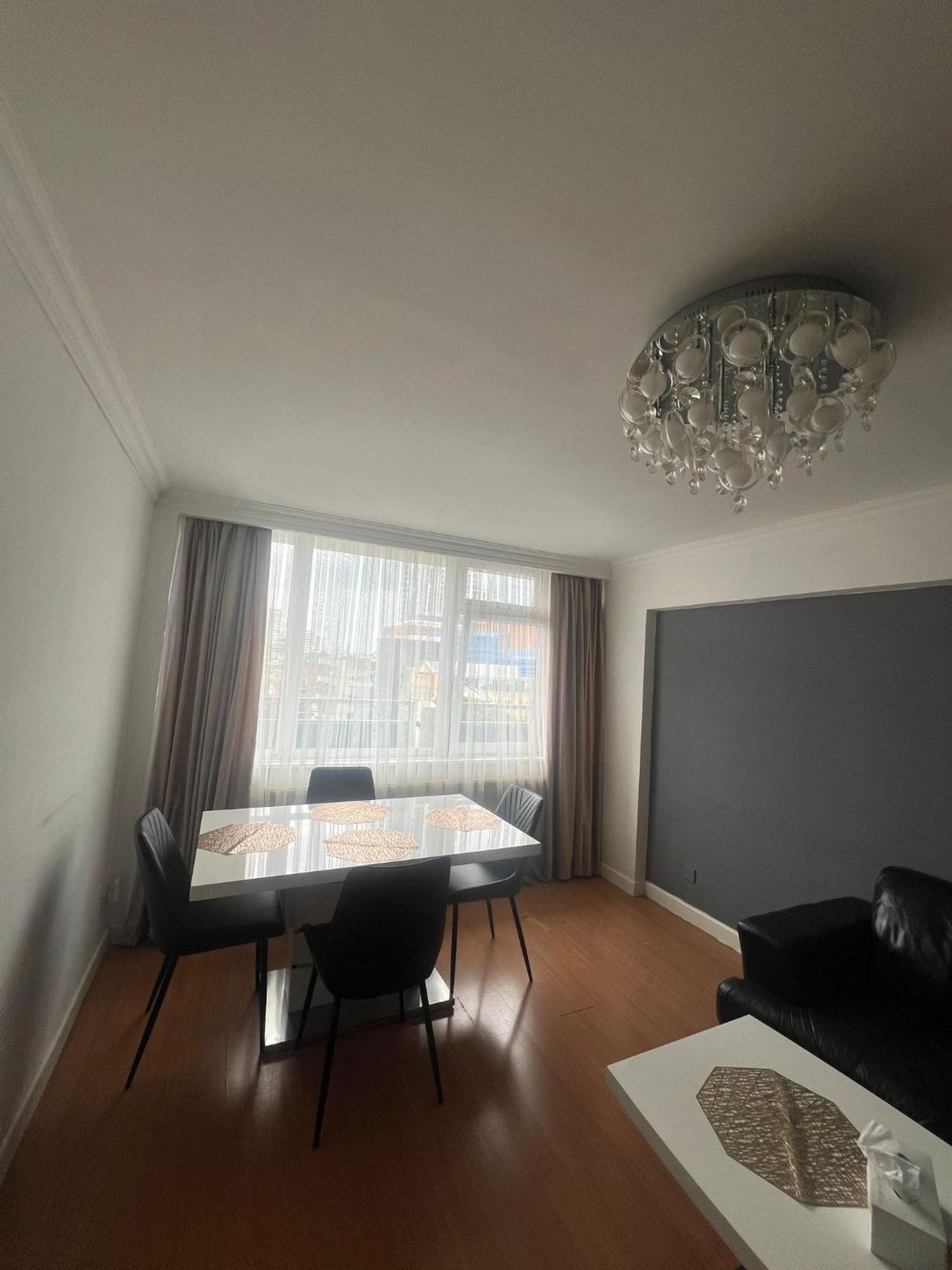 Apartamento 2 Bedroom Flat In Zone 1 East With Parking