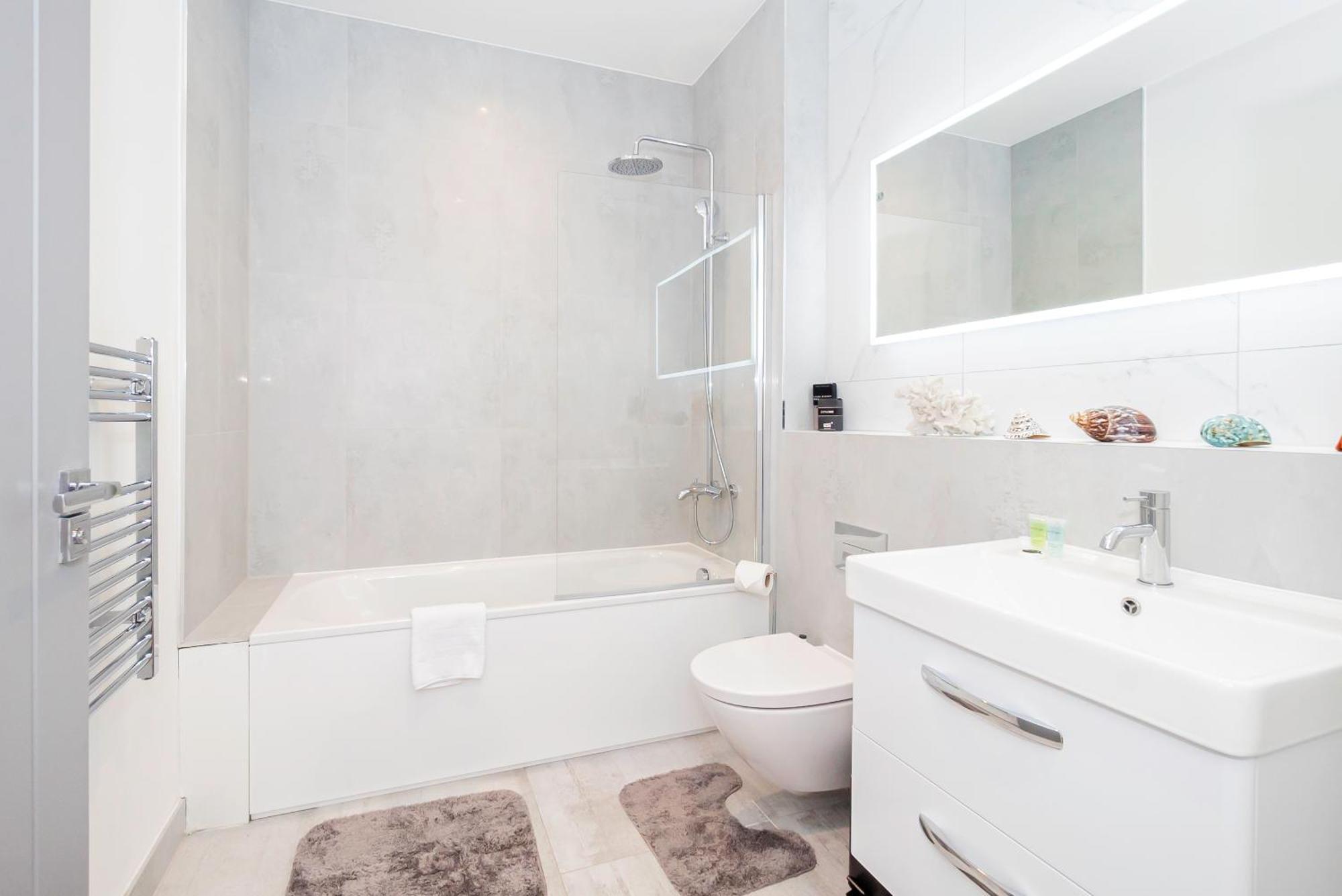 Appartement Gorgeous Two-bedroom Two-bathrooms Flat Near Acton Main Line Station Londres