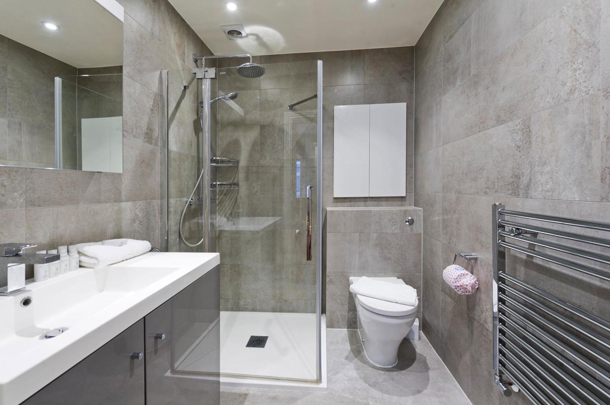 Attractive 1-bed Flat In Prestige Knightsbridge