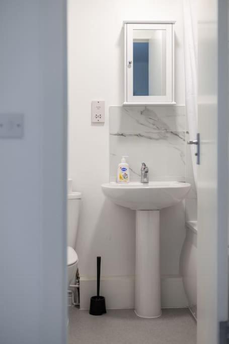 Appartement Modern Semi-studio Flat In Historic Setting *