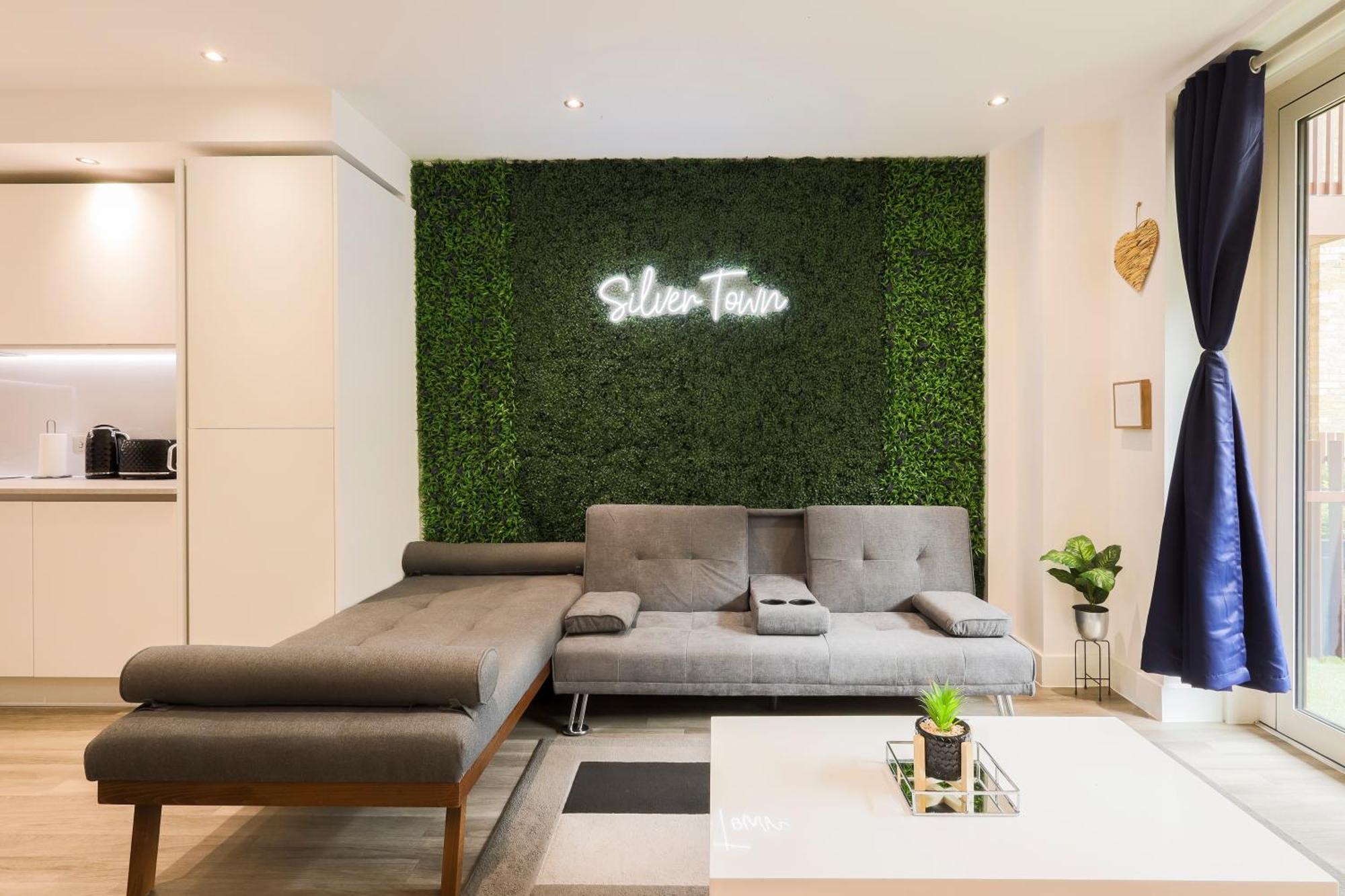 Stylish 2br By Dluxoria Short Lets & Serviced Greater With Pet Friendly, Free Wifi & Free Parking * Londres