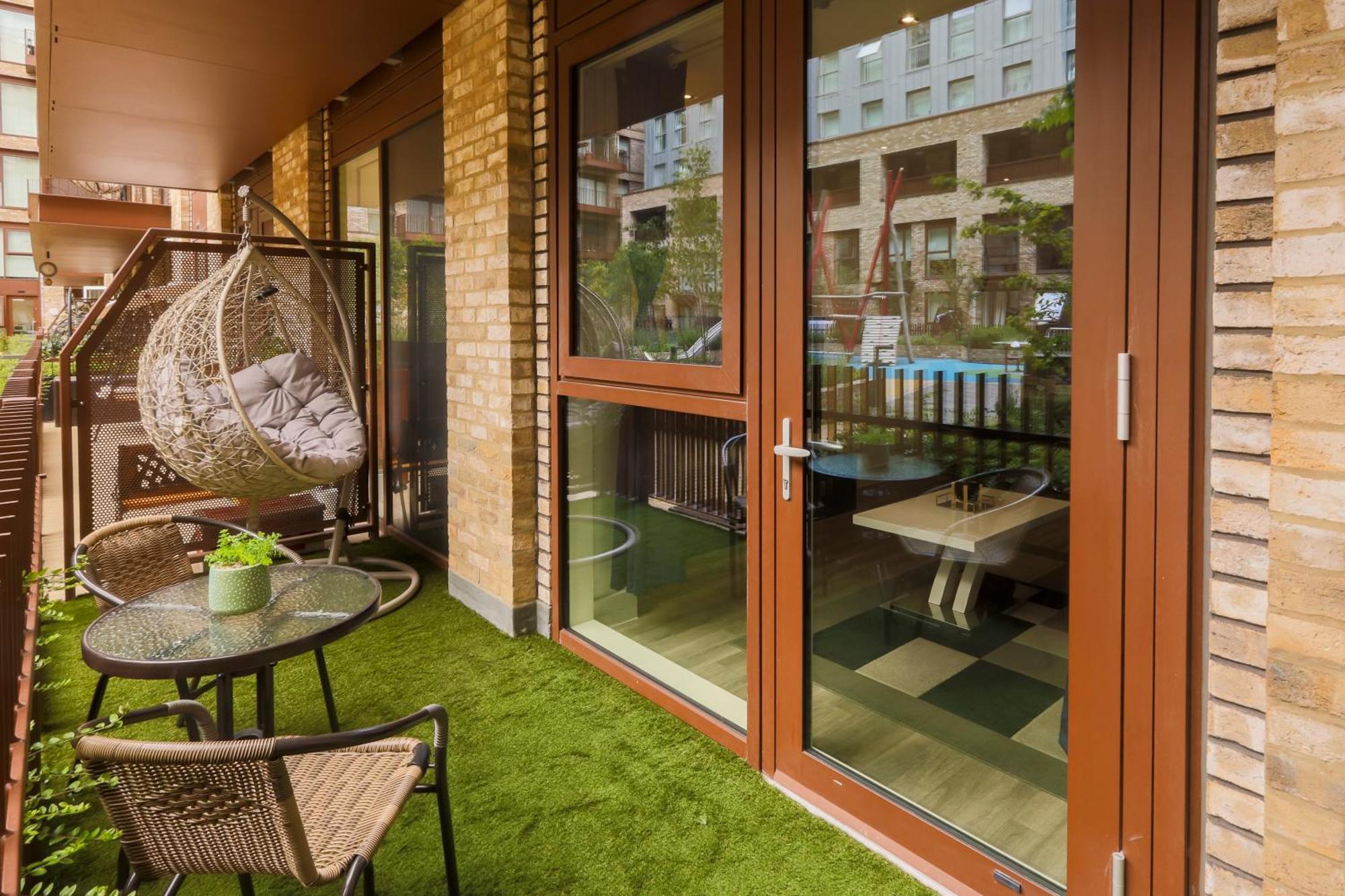 Apartamento Stylish 2br By Dluxoria Short Lets & Serviced Greater With Pet Friendly, Free Wifi & Free Parking