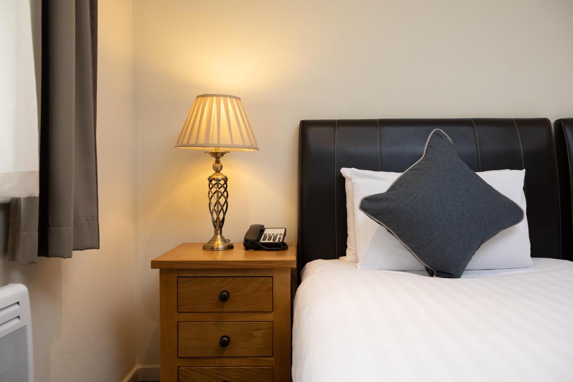 Grand Plaza Con Servicio Apartahotel Londres