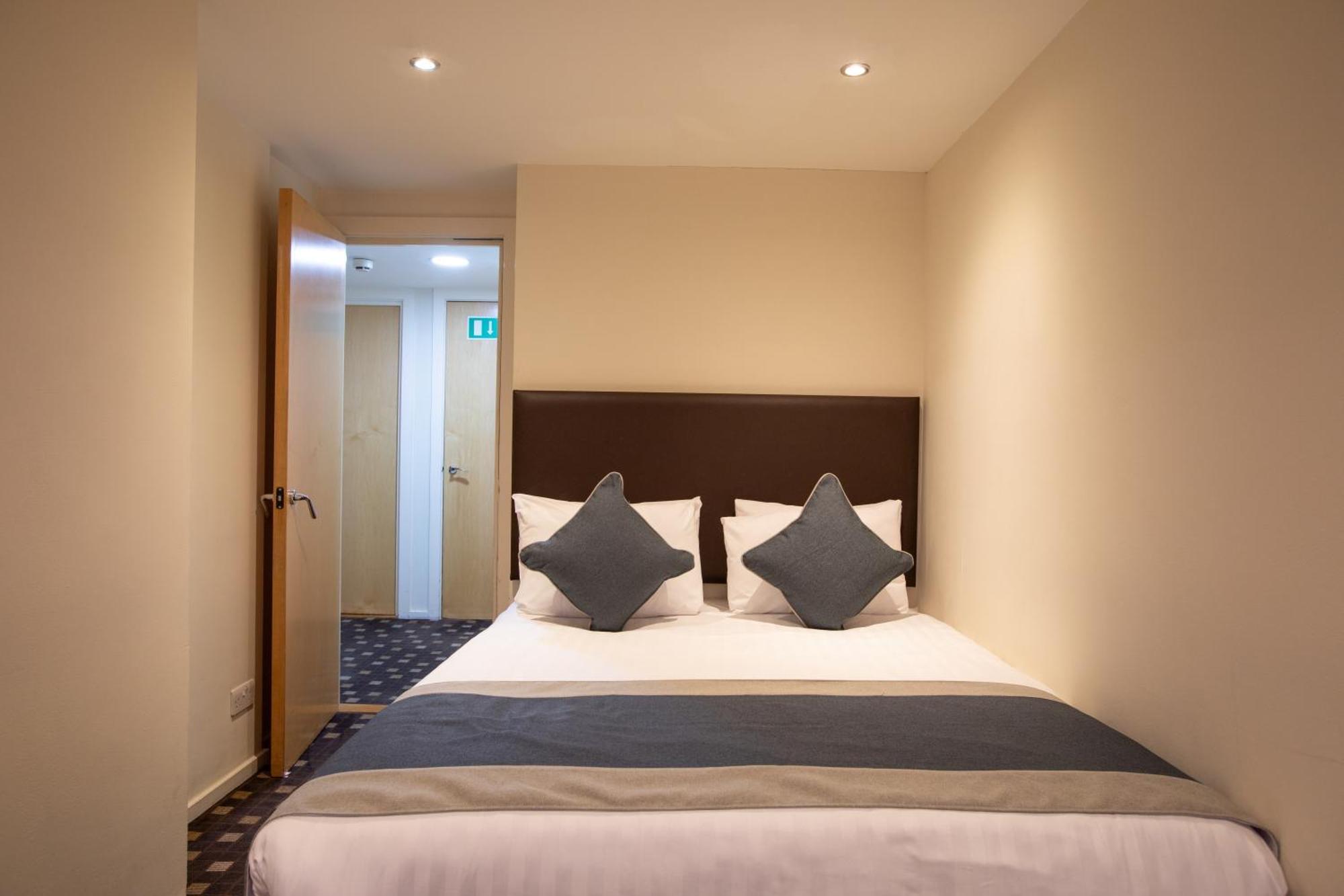 Apartahotel Grand Plaza Con Servicio