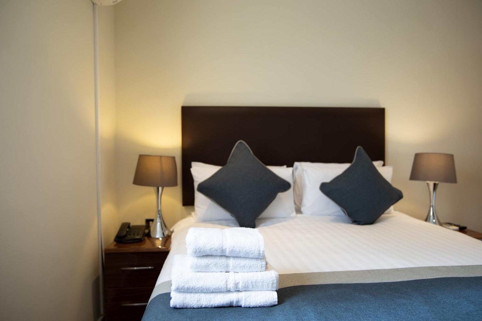 Grand Plaza Con Servicio 4*
