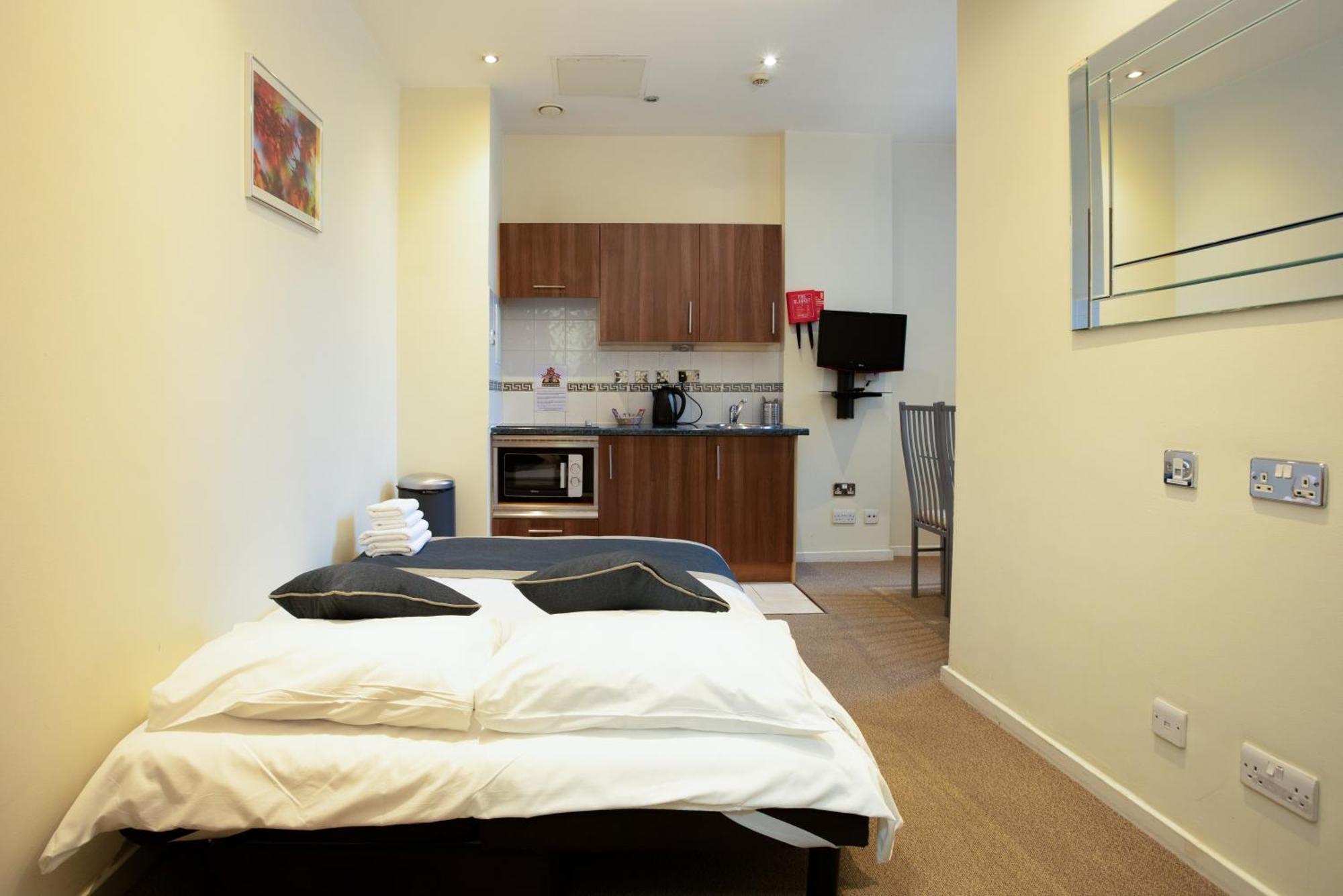Grand Plaza Con Servicio 4*