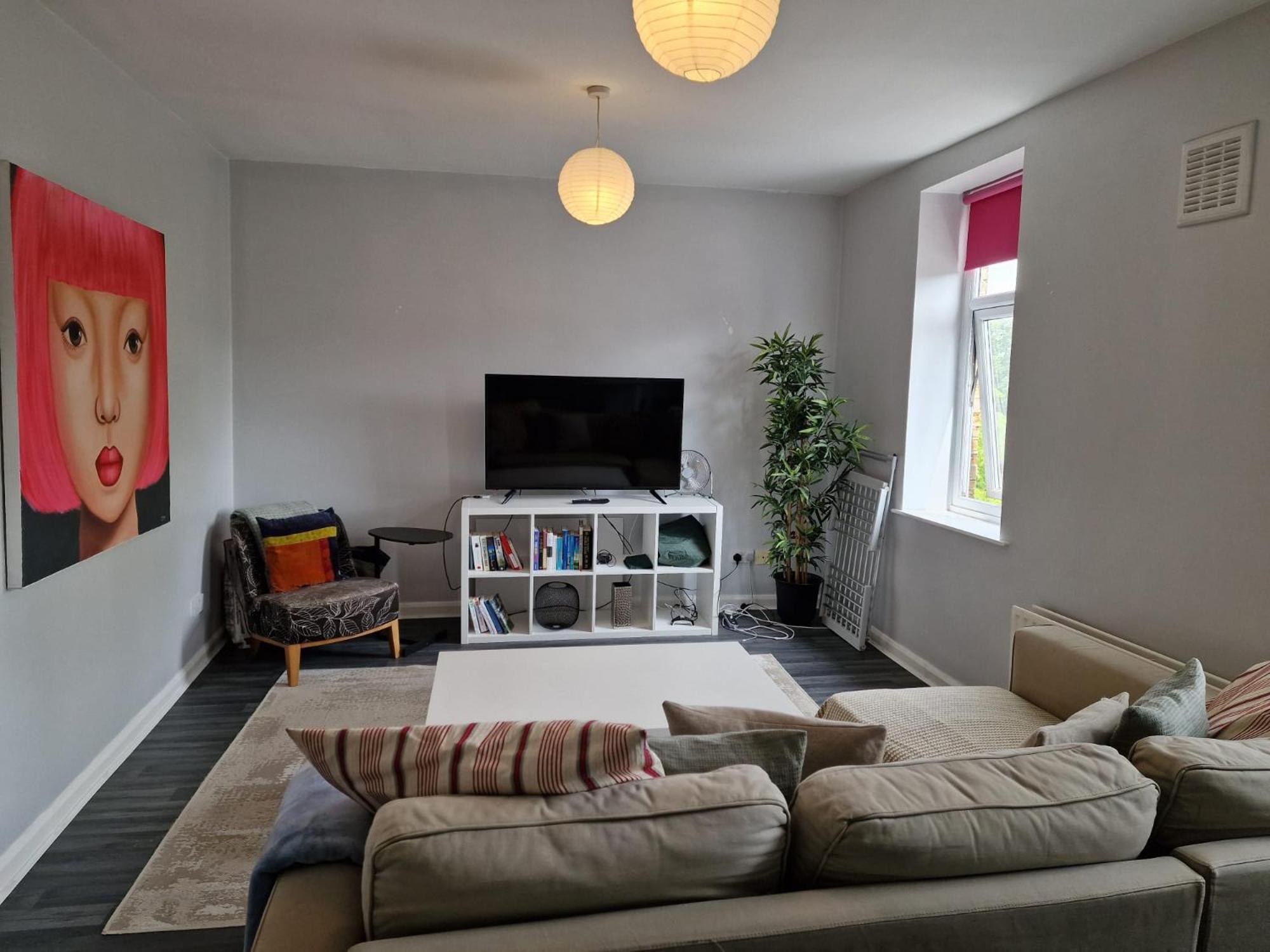 Two Bedroom Duplex In Angel High Street Londres