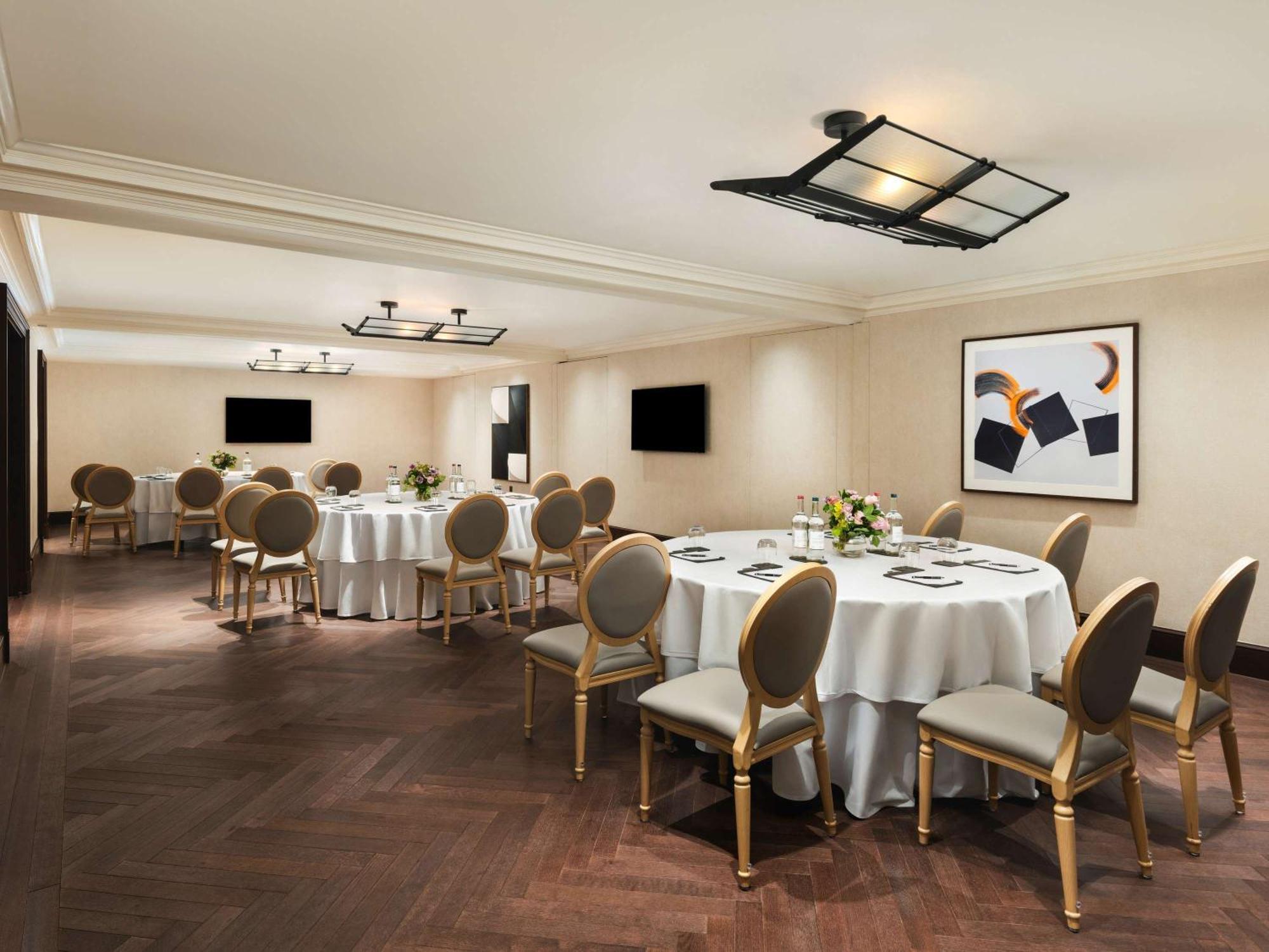 Raffles At The Owo Londen