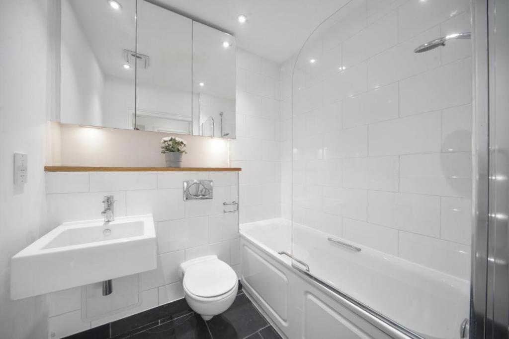 Appartement Modern 2-bedroom, 2-bath In Tower Bridge & Bridge - Unbeatable Location & Transport Links