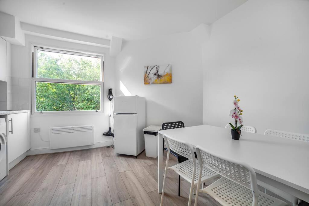 Apartment Stylish 2-bed By Tower Of London