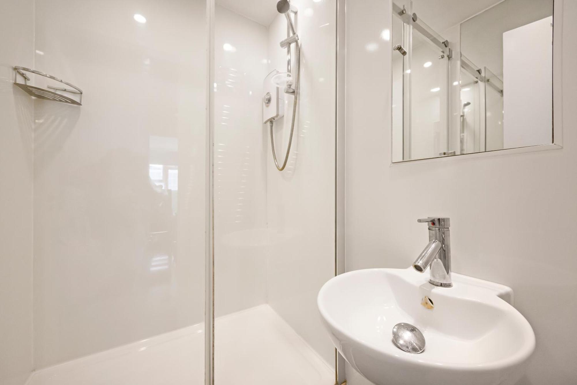 Apartamento 4-bed Flat With Stunning Views *
