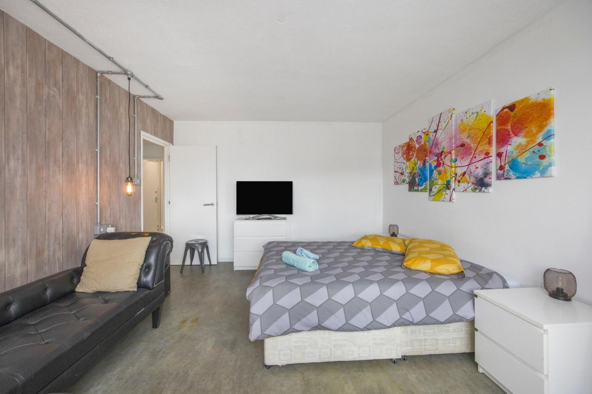 4-bed Flat With Stunning Views * Londen