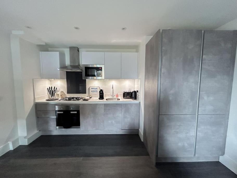 Modern One Bedroom Flat In The Heart Of