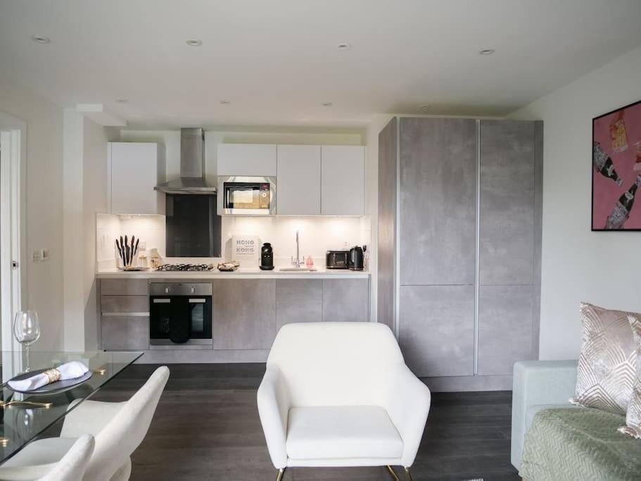 Modern One Bedroom Flat In The Heart Of London