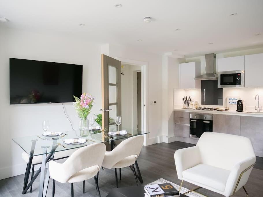 Apartment Modern One Bedroom Flat In The Heart Of *