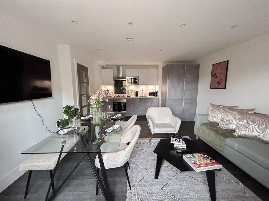 Apartment Modern One Bedroom Flat In The Heart Of London