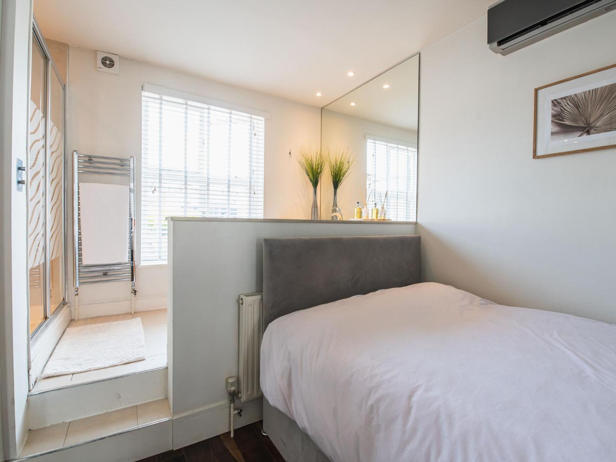 Pass The Keys - Hideaway In The Notting Hill Set * Londres