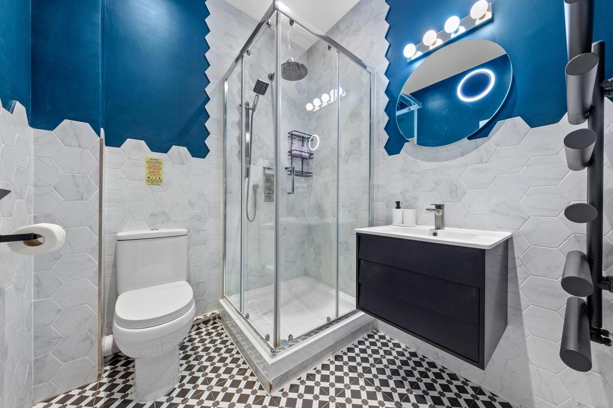 Apartment Stylish 2 Bedroom In Westminster Sleeps 5 With Ac London