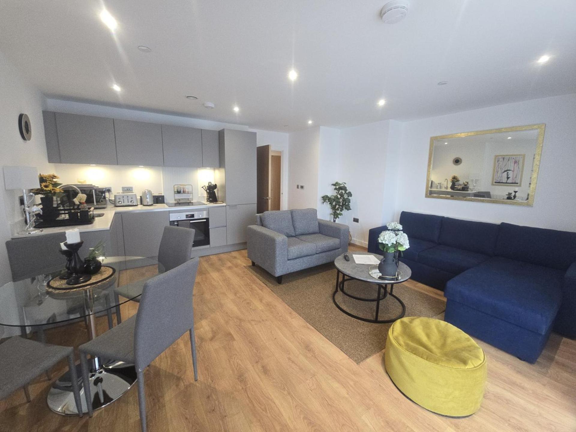 Snuggle Inn: Riverside With Thames Views Apartamento Londres