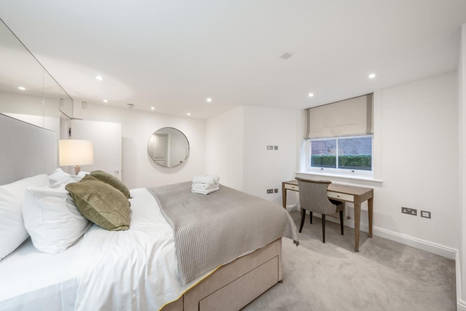 Knightsbridge - Hans Place