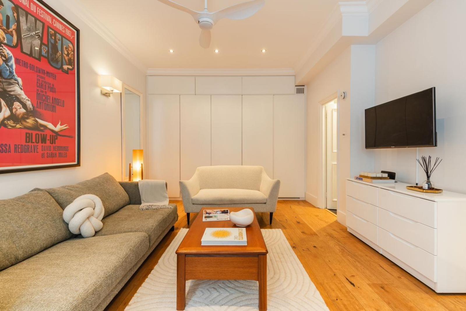 Stylish South Kensington Apartment