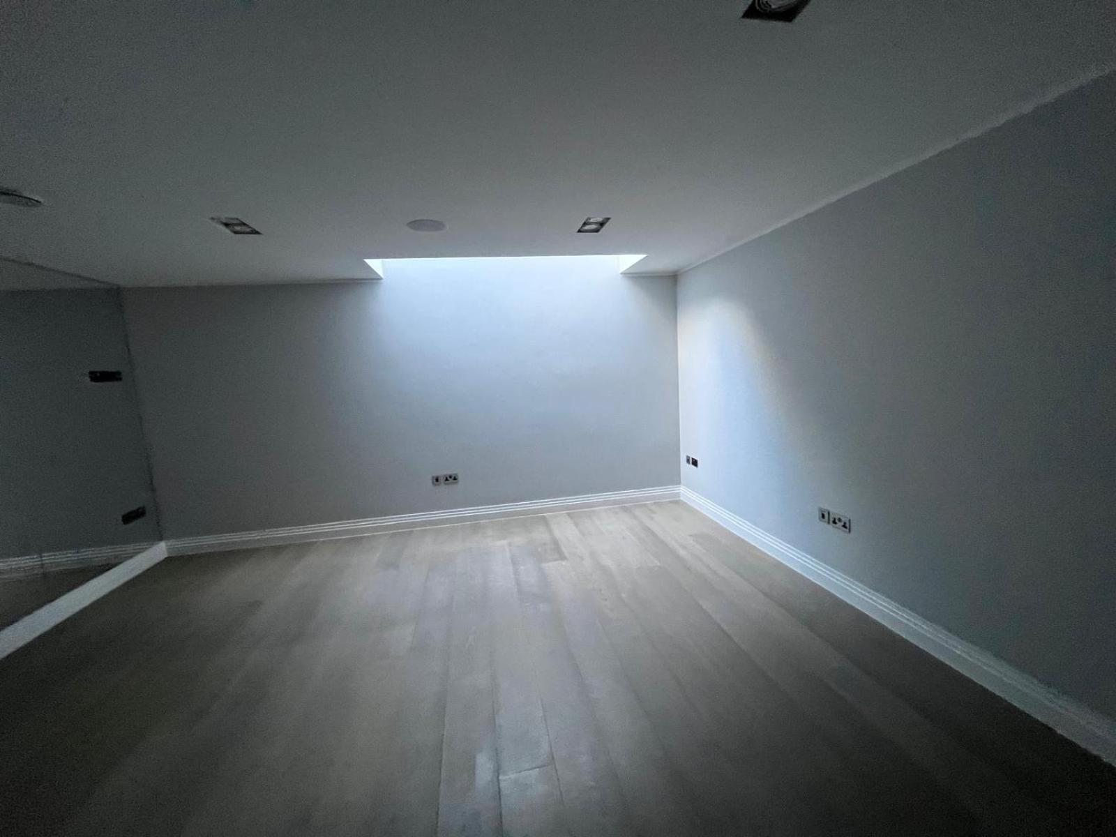 Lovely 6 Bedroom House Londres