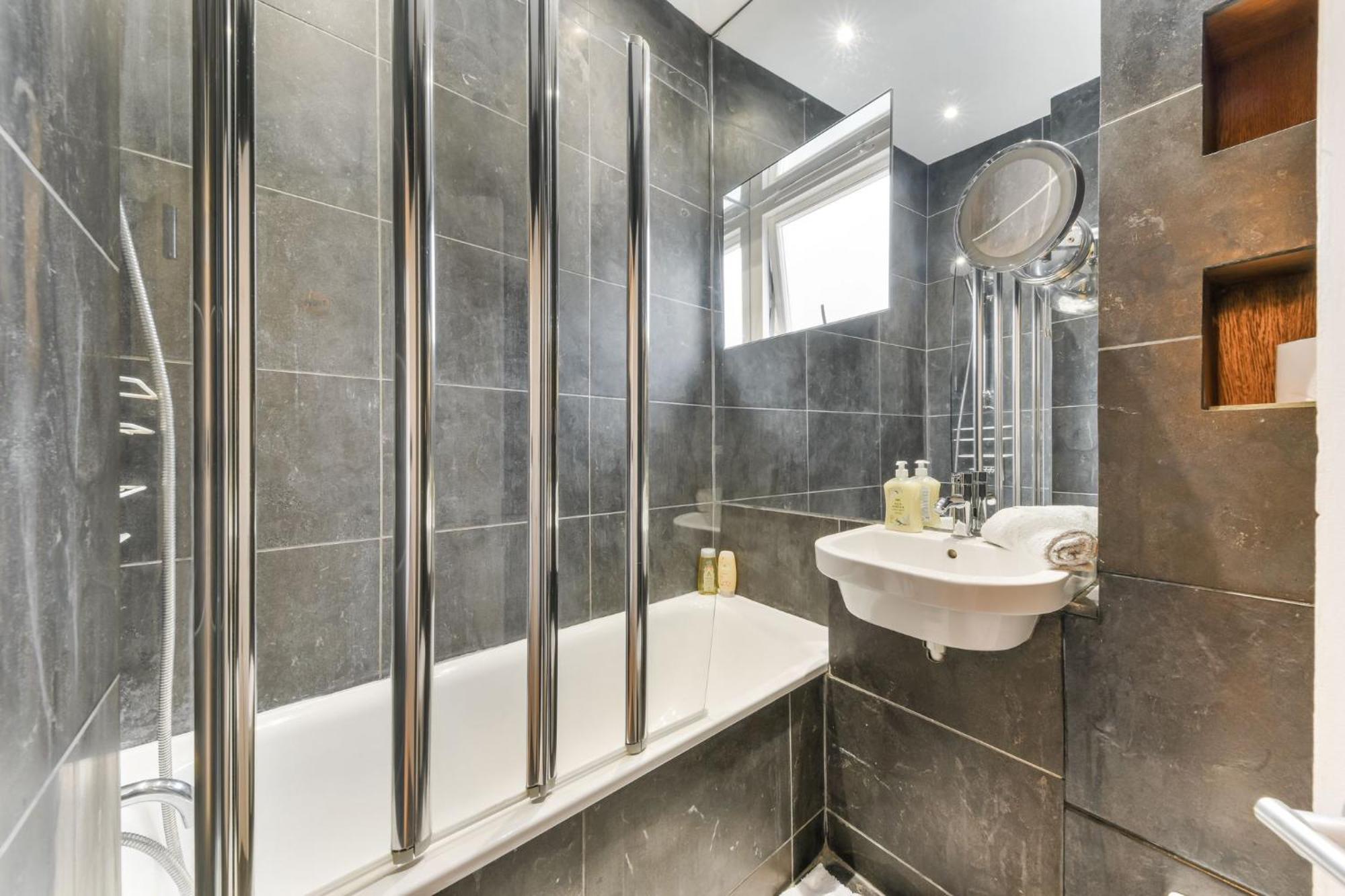 Stylish Soho One Bedroom * Londres
