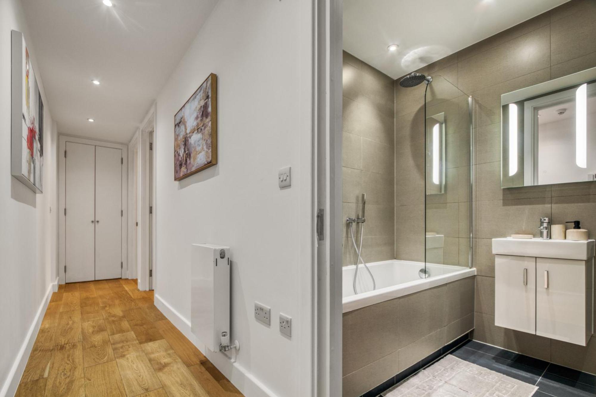 A Vibrant 2 Bed & 2 Bath In Old Street Zone 1 Appartement *
