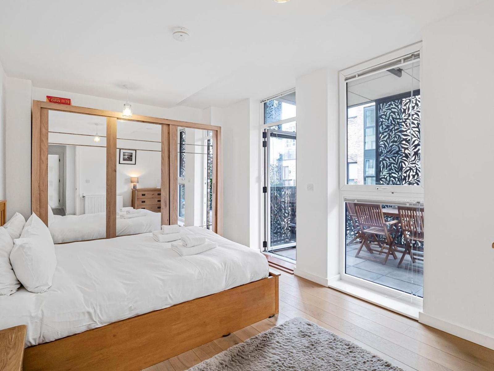 Appartement Modern Flat With Balcony Pass The Keys Londres