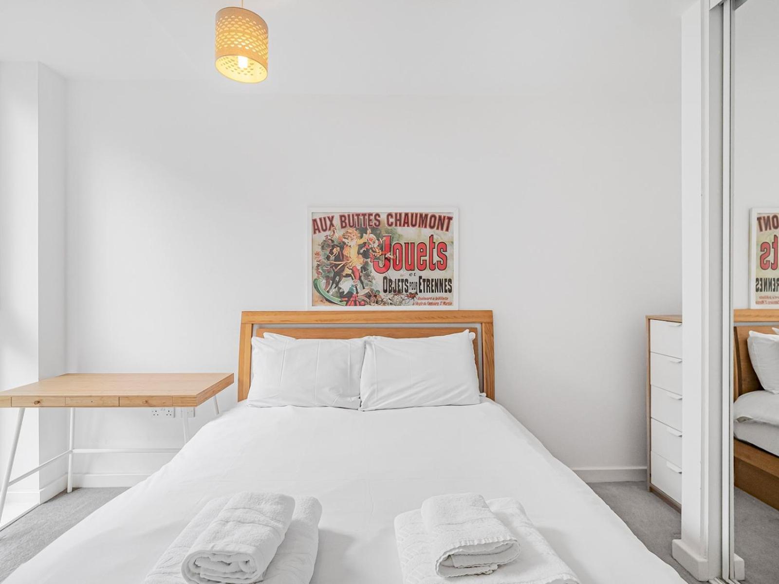 Appartement Modern Flat With Balcony Pass The Keys *