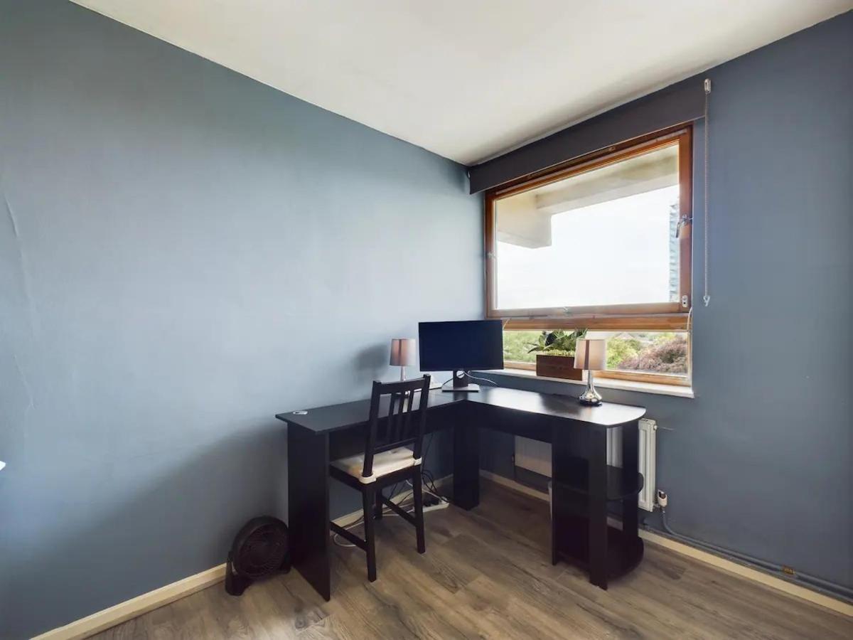 Lovely 1 Bedroom Serviced W Patio Sleeps 3 Pass The Keys Appartement Londres