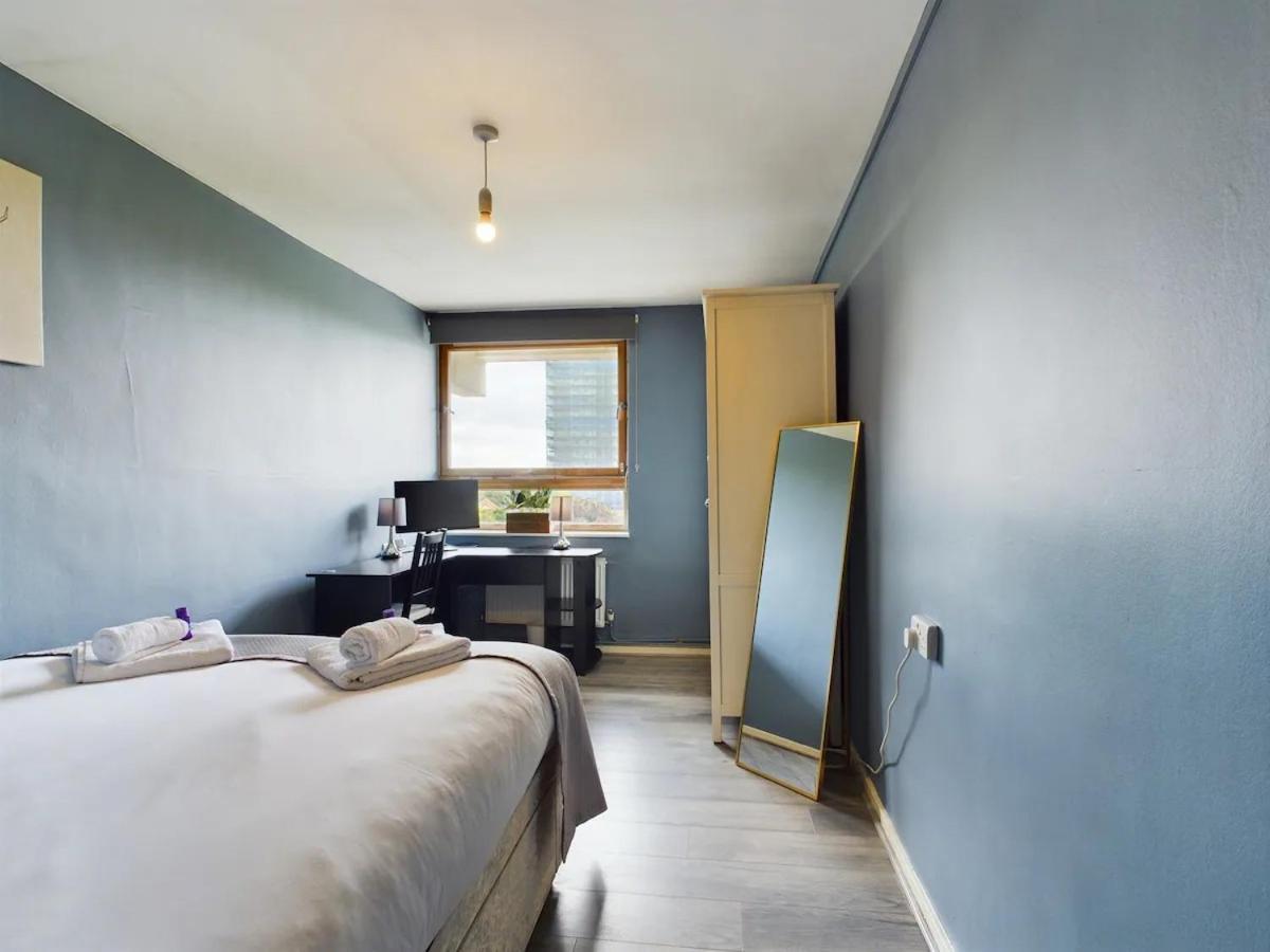 Lovely 1 Bedroom Serviced W Patio Sleeps 3 Pass The Keys Appartement *