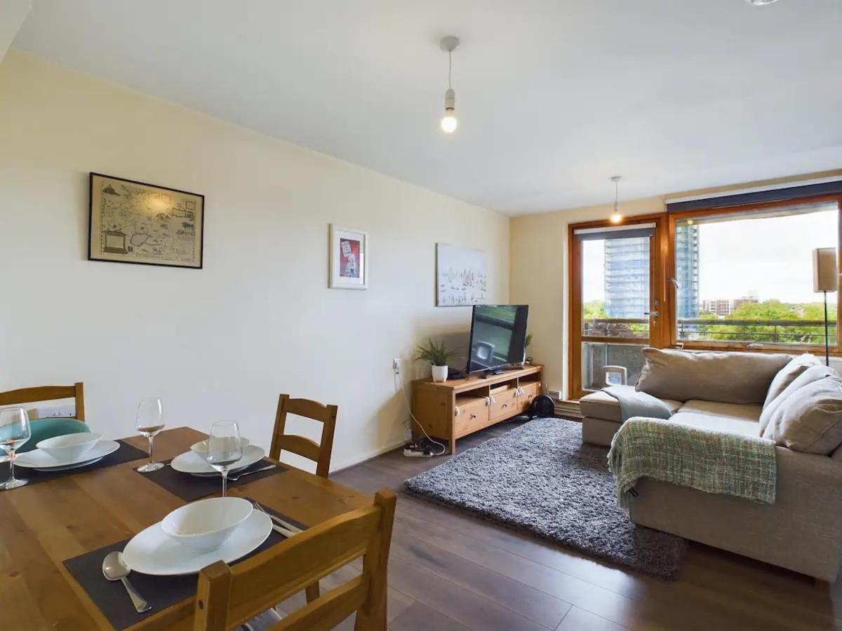 Appartement Lovely 1 Bedroom Serviced W Patio Sleeps 3 Pass The Keys *