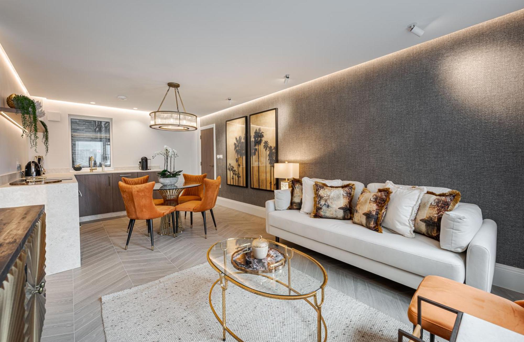Stunning Flat Opposite Harrods Unbeatable Location & Elegance