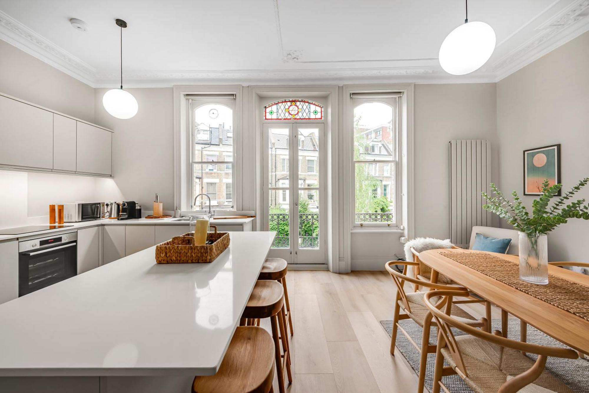 Apartamento Luxury 3 Bed With Balcony In Kensington Olympia