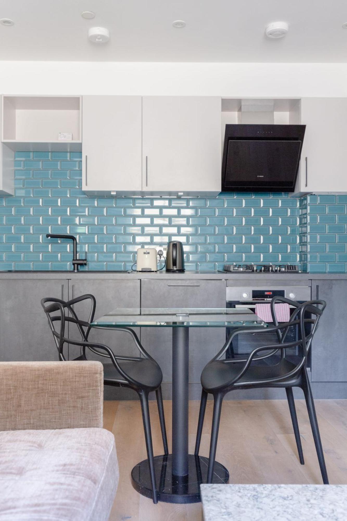 Refurbished Kensington With Balcony Near Tube Appartement *