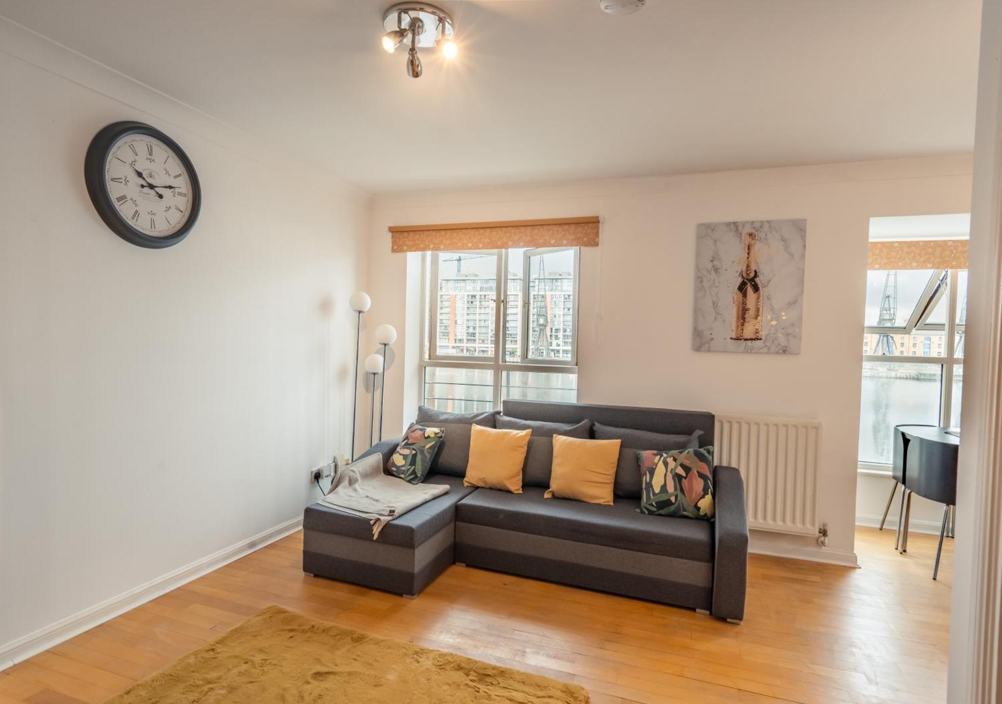 Apartment Excel Riverview Luxury -sleep 6- Free Parking- Playstation 4