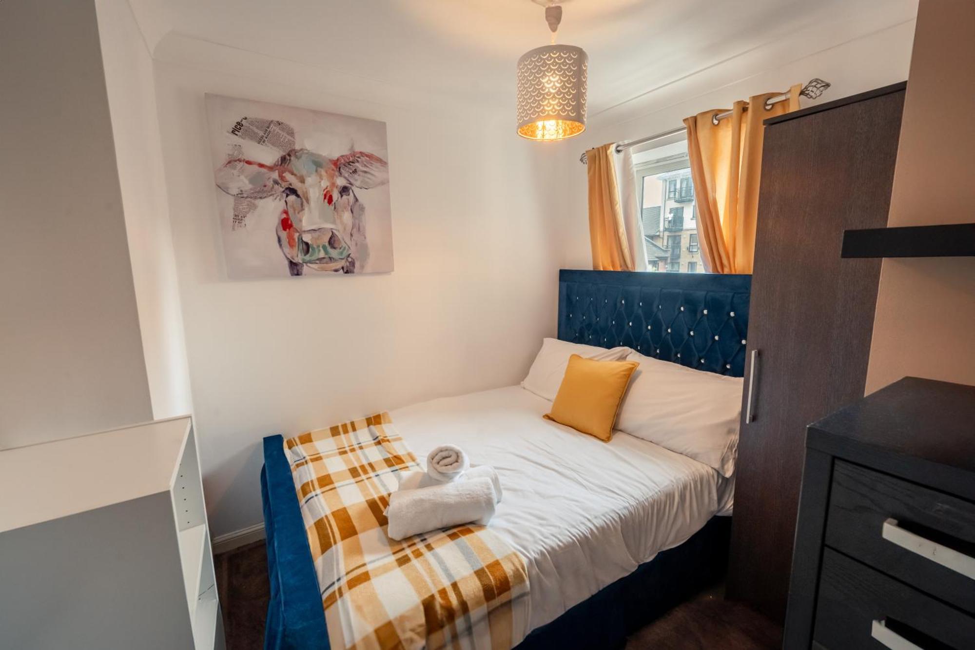 Excel Riverview Luxury -sleep 6- Free Parking- Playstation 4 Apartment
