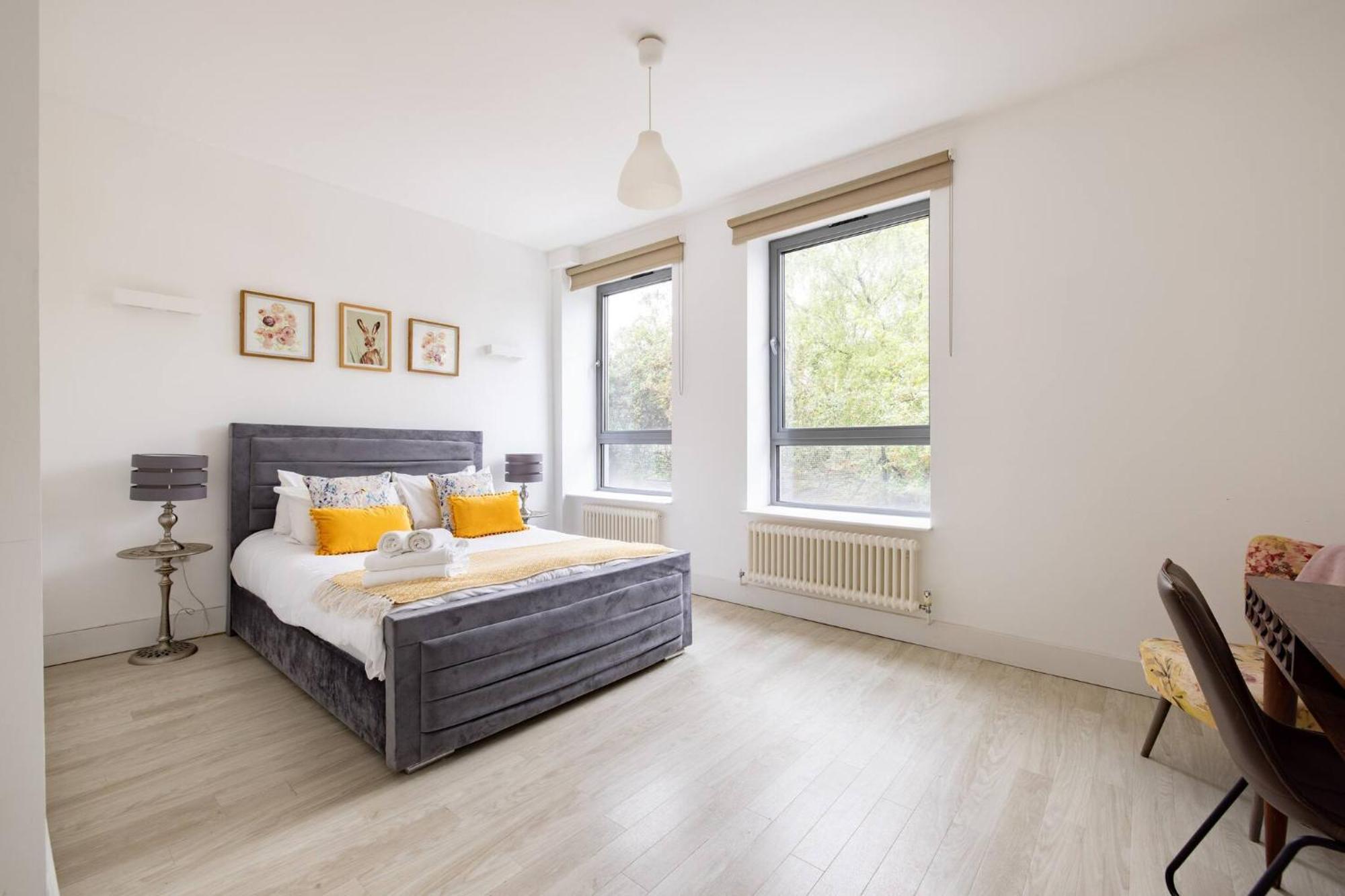 Wild Roses Serviced - Borough Apartment London