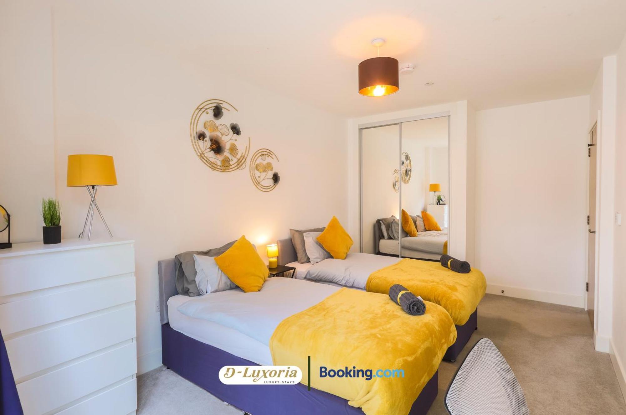 Apartamento Stylish 2br By Dluxoria Short Lets & Serviced Greater With Pet Friendly, Free Wifi & Free Parking *